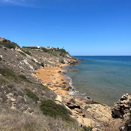 Casa Sul Mare La Camilluccia * Ovile la Marina